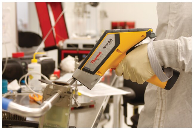 ../files/img/Thermo-Scientific-Portable-XRF-Analyzers-set.jpg