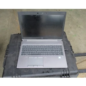 2019-calibration-bar-with-hp-laptop