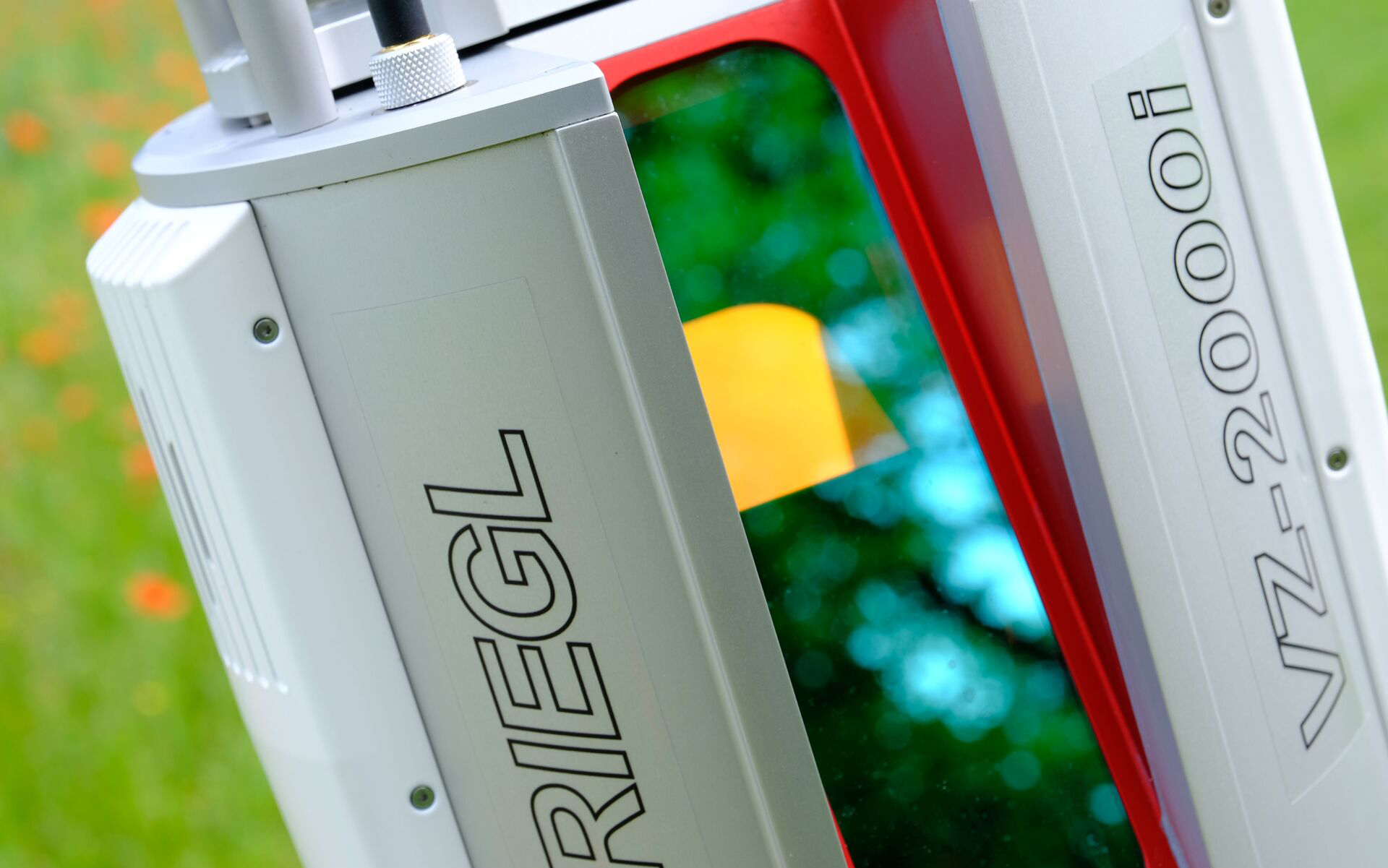 RIEGL-VZ-2000i-scanner